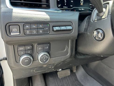 Used 2022 GMC Yukon Denali AWD/4WD image 10
