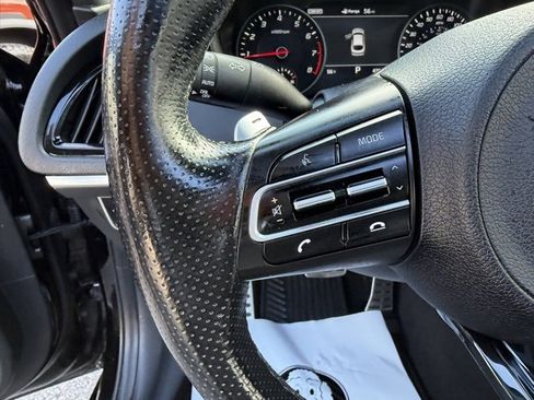 Used 2019 Kia Stinger GT2 image 21