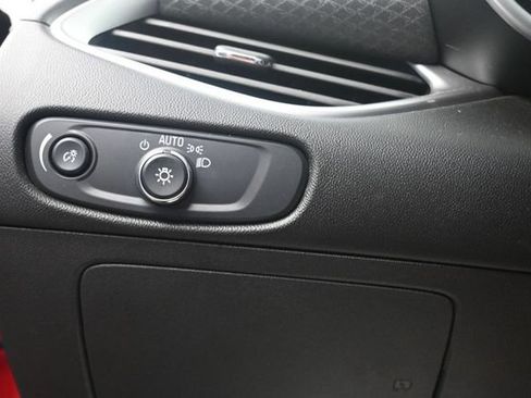 Used 2024 Chevrolet Malibu LT FWD image 11