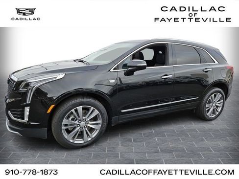 Certified 2025 Cadillac XT5 Premium Luxury FWD image 1