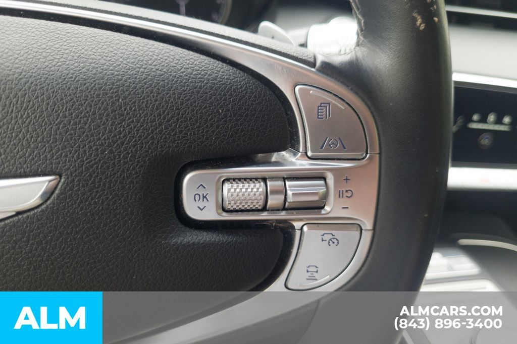 Used 2025 Genesis GV70 2.5T AWD/4WD image 29