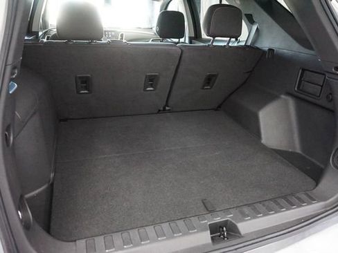 Used 2023 Chevrolet Equinox LT image 15