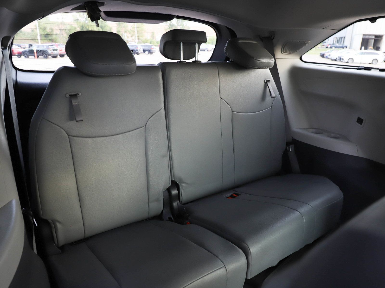 Used 2024 Toyota Sienna Limited AWD/4WD image 13
