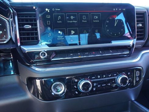 Certified 2023 GMC Sierra 1500 SLT w/ SLT Convenience Package image 22