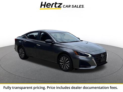 Used 2025 Nissan Altima 2.5 SV FWD image 1