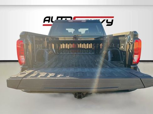 Used 2024 GMC Sierra 1500 Elevation AWD/4WD image 25
