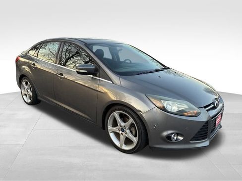 Used 2013 Ford Focus Titanium w/ Titanium Handling Pkg image 36