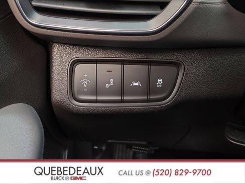 Used 2020 Hyundai Santa Fe SEL image 25