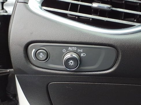 Certified 2017 Chevrolet Malibu LT image 22