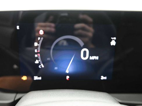 New 2026 Buick Envista Sport Touring w/ Convenience I Package FWD image 19