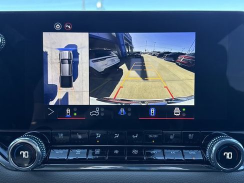 New 2026 GMC Canyon Denali image 9