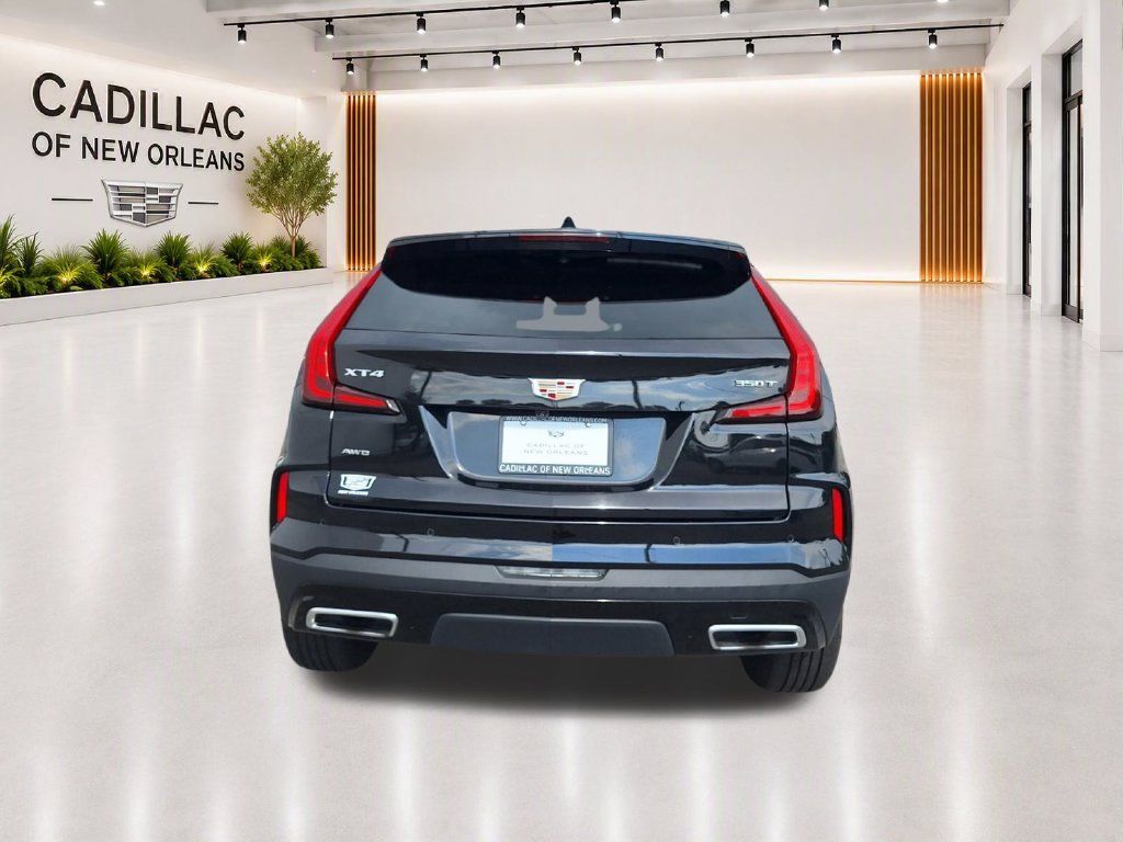 Used 2024 Cadillac XT4 Premium Luxury AWD/4WD image 4