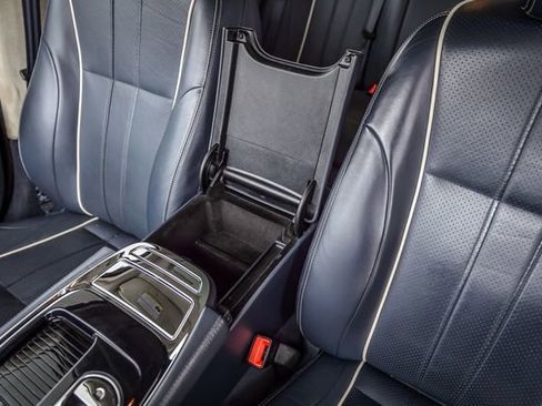 Used 2015 Jaguar XJ L Portfolio image 36