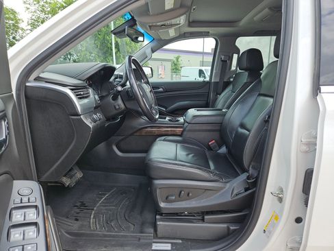 Used 2018 Chevrolet Suburban LT AWD/4WD image 9