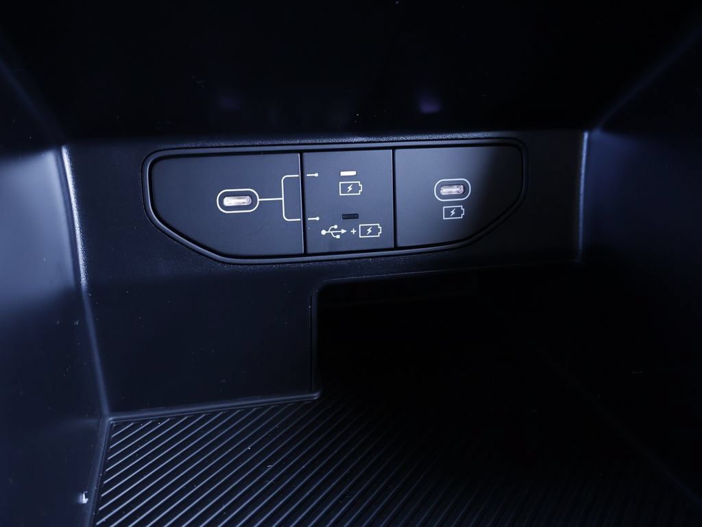 New 2026 Kia Sorento LX FWD image 36