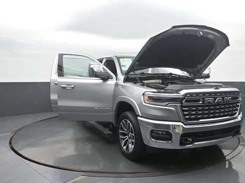 Used 2025 RAM 1500 Limited AWD/4WD image 56
