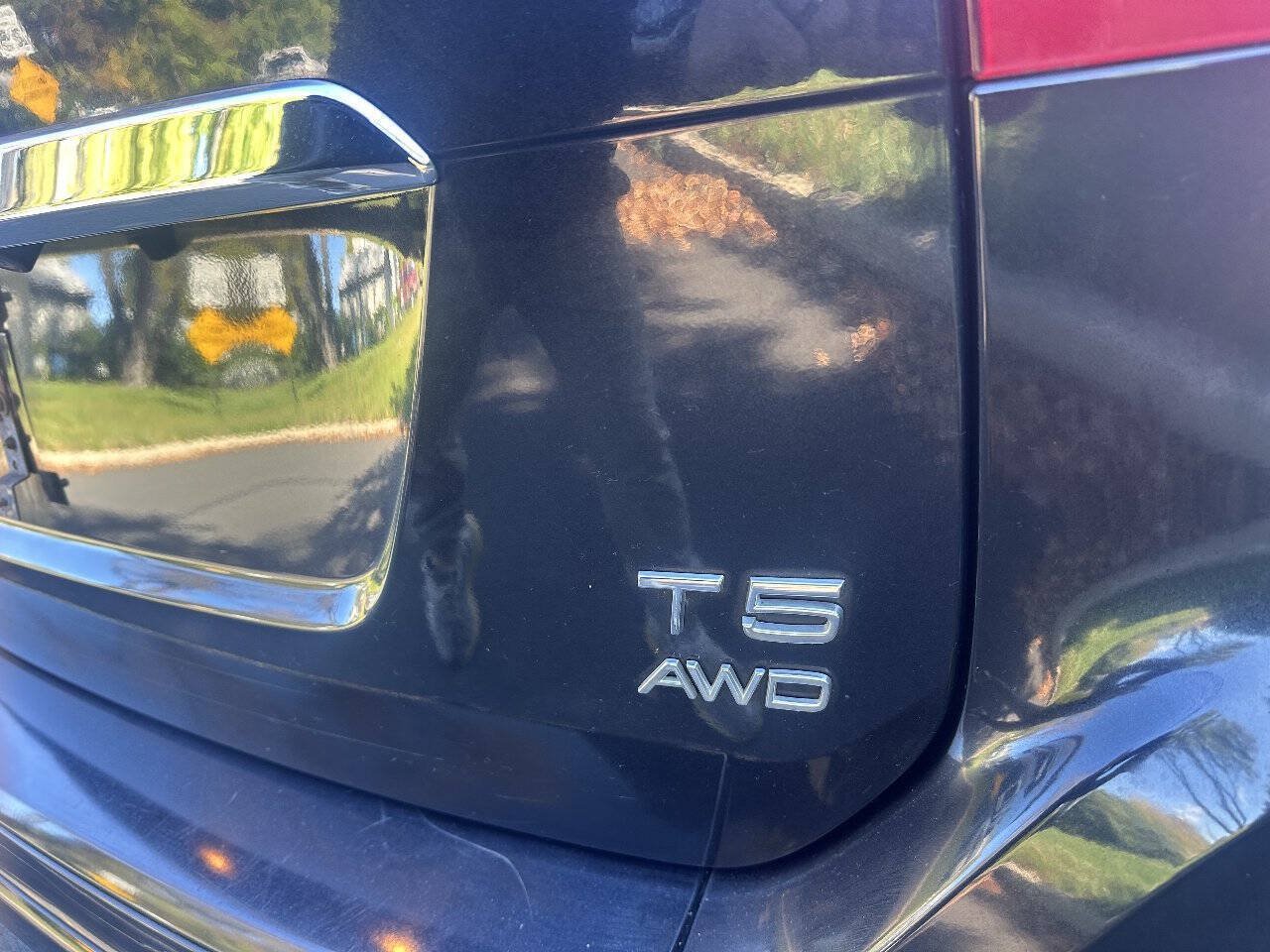 Used 2015 Volvo XC60 T5 AWD/4WD image 9