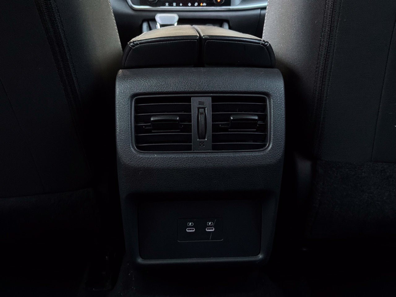 Used 2025 Nissan Rogue SV FWD image 13