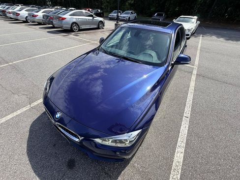 Used 2017 BMW 330i xDrive Sedan AWD/4WD image 31