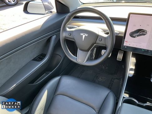 Used 2018 Tesla Model 3 Performance image 36