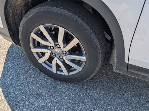 Used 2022 Honda Pilot EX-L image 6