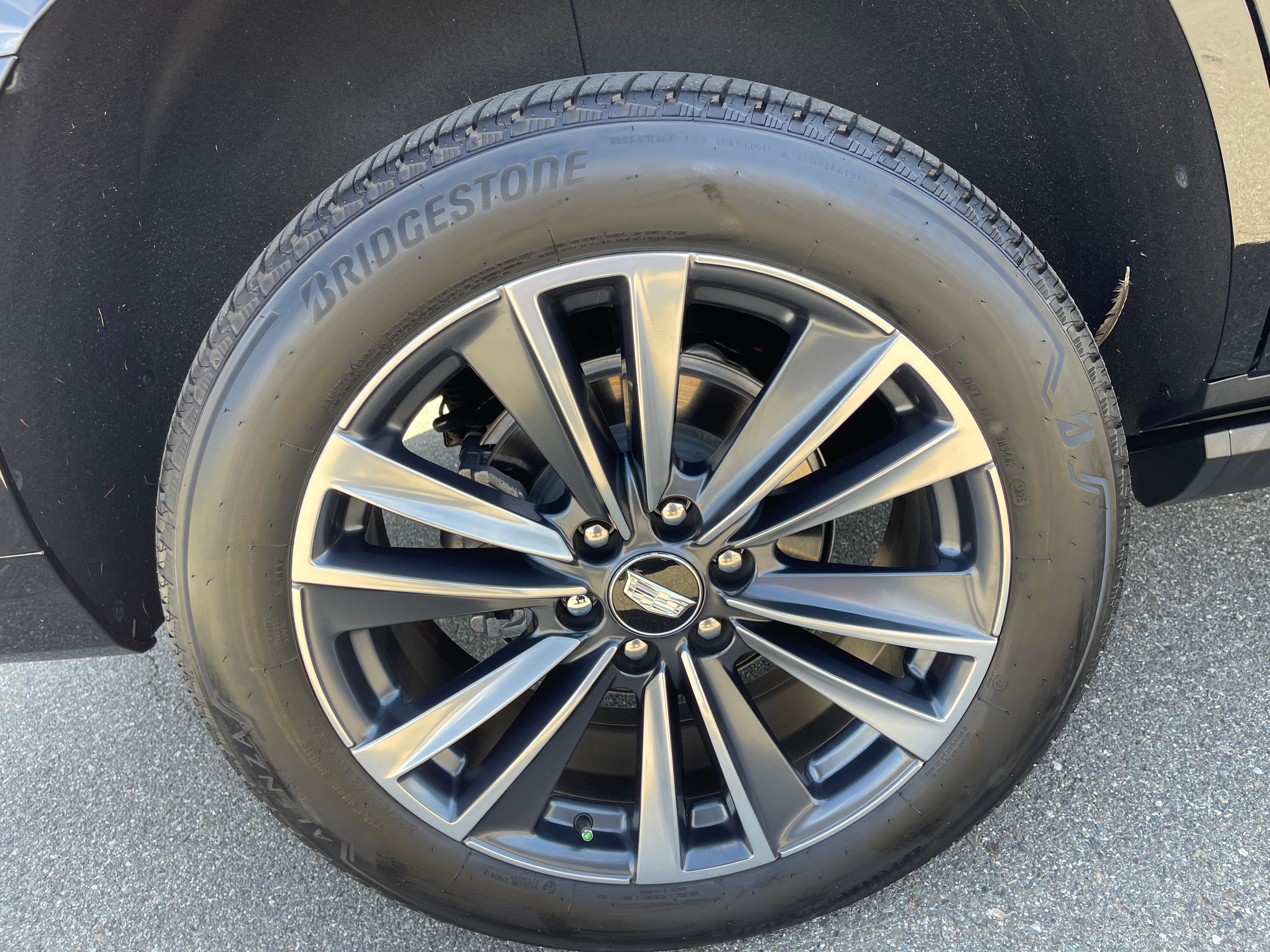 Used 2025 Cadillac Escalade Sport AWD/4WD image 9