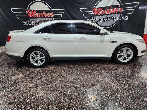 Used 2013 Ford Taurus SEL image 8