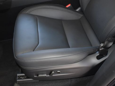 Used 2026 Tesla Model Y 2WD image 8