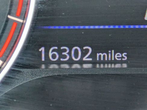 Used 2025 Nissan Altima 2.5 SV image 29