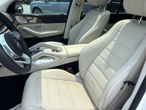 Used 2021 Mercedes-Benz GLS 580 4MATIC image 28