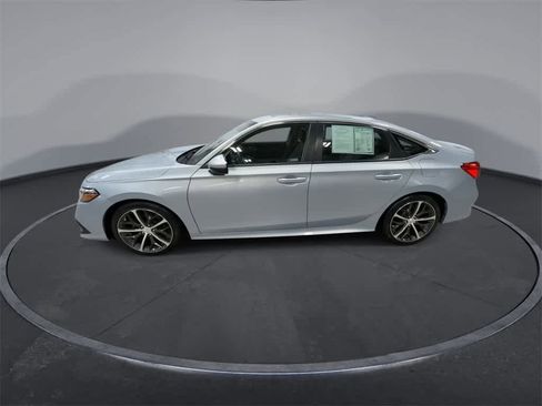 Used 2023 Honda Civic Touring image 5