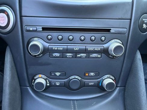 Used 2014 Nissan 370Z Touring w/ Navigation Package RWD image 16