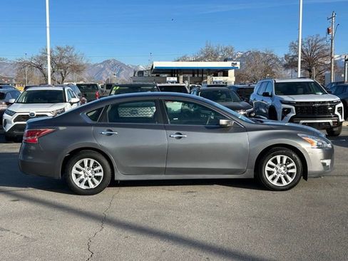 Used 2015 Nissan Altima 2.5 S w/ Power Driver Seat Package image 6