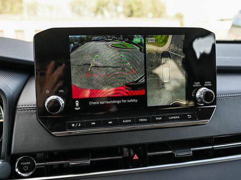 New 2025 Mitsubishi Outlander SEL image 25