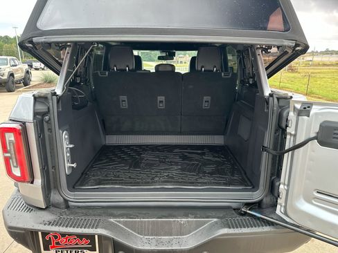 Used 2023 Ford Bronco Badlands image 21