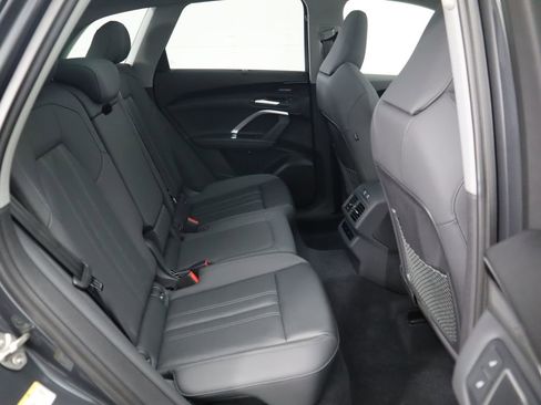 Used 2025 Audi Q5 Premium Plus w/ Premium Plus image 25