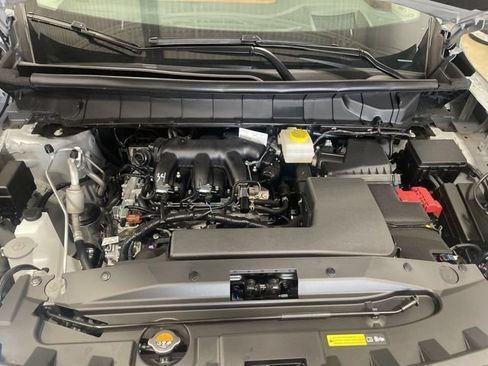 New 2026 Nissan Pathfinder Platinum w/ Cargo Package AWD/4WD image 32