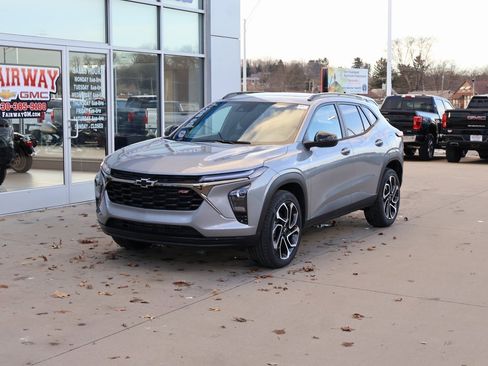 New 2026 Chevrolet Trax RS w/ Sunroof Package image 6