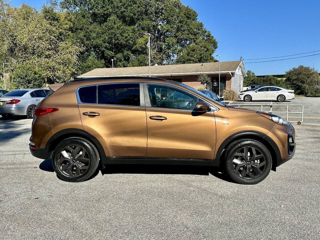 Used 2020 Kia Sportage S w/ S Sunroof Package AWD/4WD image 9