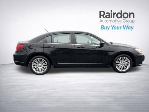 Used 2013 Chrysler 200 LX image 9