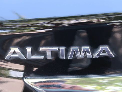 Used 2015 Nissan Altima 2.5 S w/ Power Driver Seat Package image 9