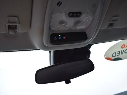 Used 2022 Chevrolet TrailBlazer LT w/ LPO, Blackout Package image 21