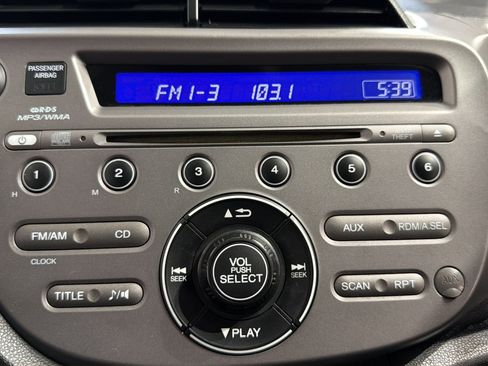 Used 2010 Honda Fit Sport image 29