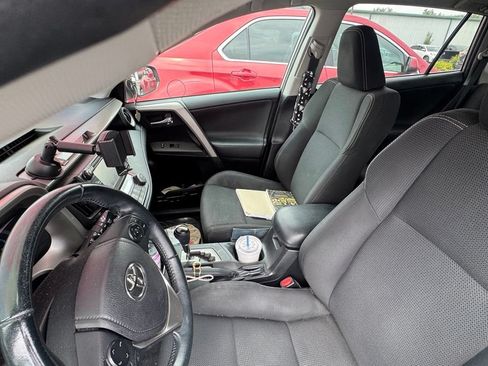 Used 2016 Toyota RAV4 XLE FWD image 7