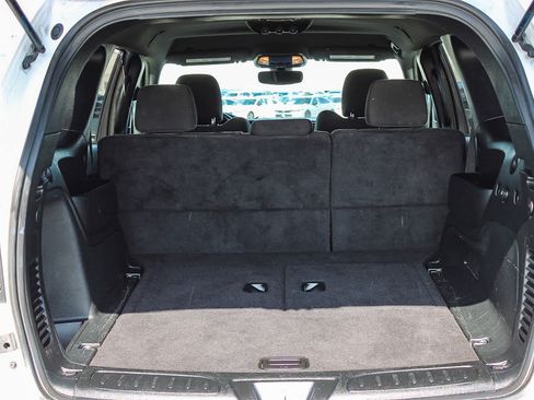 Used 2023 Dodge Durango SXT image 25