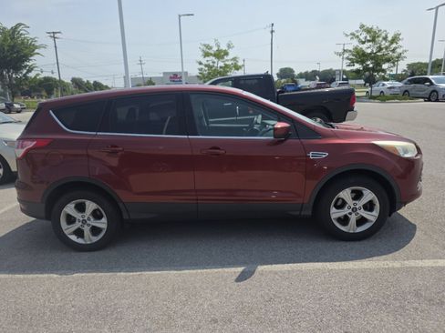 Used 2014 Ford Escape SE FWD image 9
