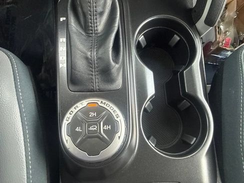 Used 2023 Ford Bronco Outer Banks AWD/4WD image 20