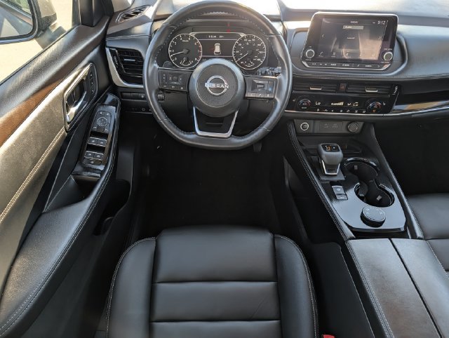 Used 2023 Nissan Rogue SL AWD/4WD image 12