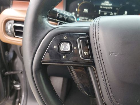 Certified 2023 Lincoln Aviator Reserve w/ Equipment Group 201A image 23