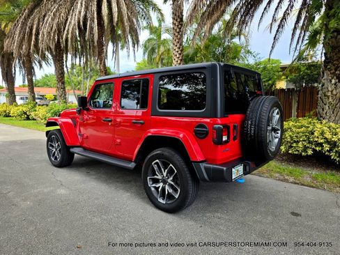 Used 2024 Jeep Wrangler Unlimited w/ Convenience Group AWD/4WD image 58
